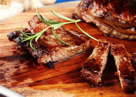 Perfect Dry-Aged Steak: Cooking Tips, Techniques & Pairings