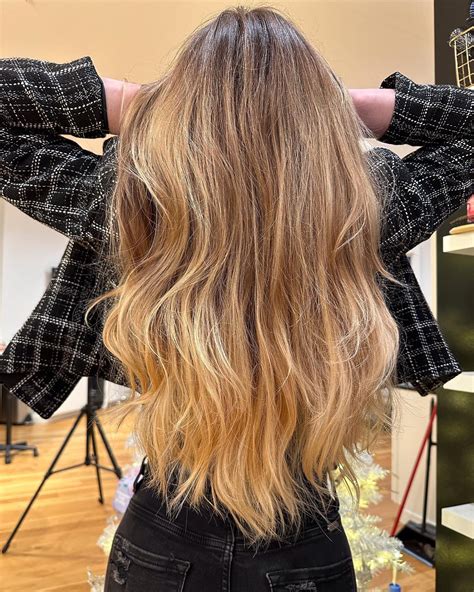 Crown Salon Saratoga