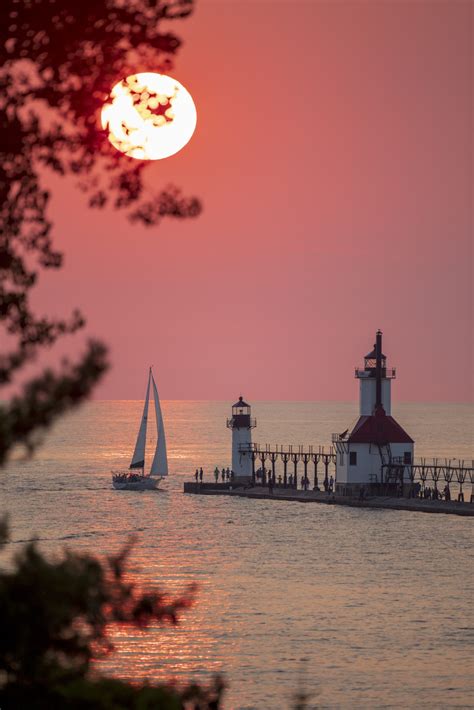 Visit St. Joseph, Michigan | West Michigan Beachtown | Lake Michigan