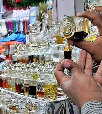 What is Attar ? How to choose the Best Attar - Islam Hashtag
