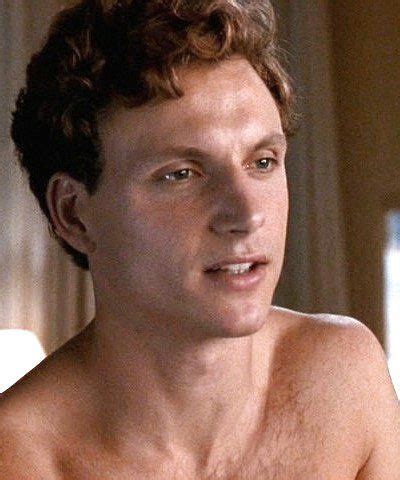 Tony Goldwyn as Carl Bruner in 'Ghost' Tomy, Chica En Peligro, Tony ...