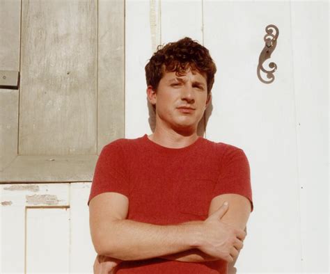 charlie puth przedstawia hero pierwszy singiel  nadchodzacej plyty