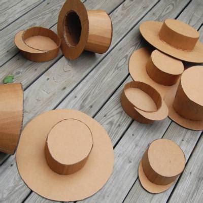Cardboard Party Hats {diy} – Tip Junkie