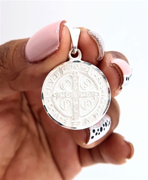 Medallón de San Benito 2CM – Brava925