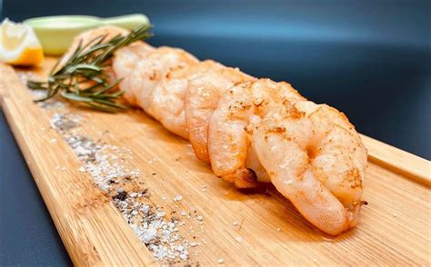 Креветки на гриле - морепродукты в кафе Реутова