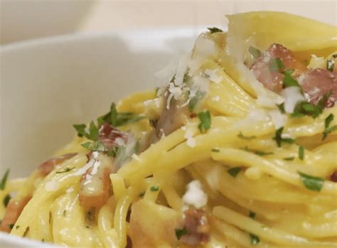 easy spaghetti carbonara recipe  steps freeze