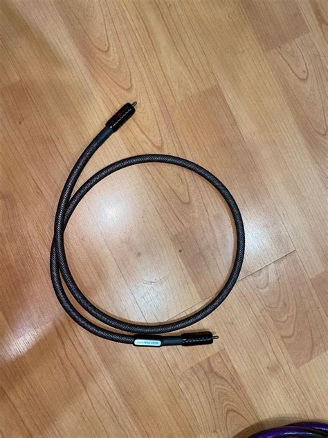 Wireworld silver starlight 8 coaxial cable (sold)