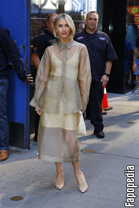 Julianne Hough Nude Leaks - Photo #8277559 - Fapopedia