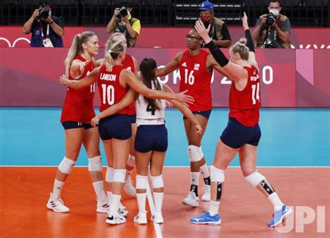 Photo: Team USA Wins Gold Medal in Volleyball at Tokyo Olympics ...