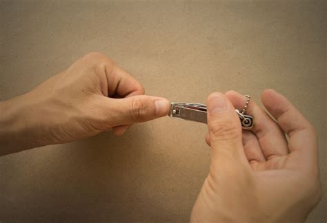 How to Cut Fingernails Properly - A Man’s Guide to Getting It Right