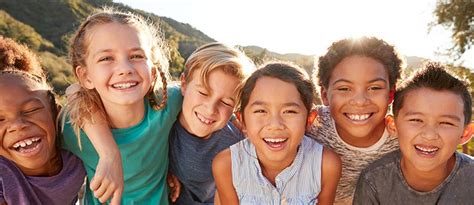 developmental milestones   year  child greatschoolsorg