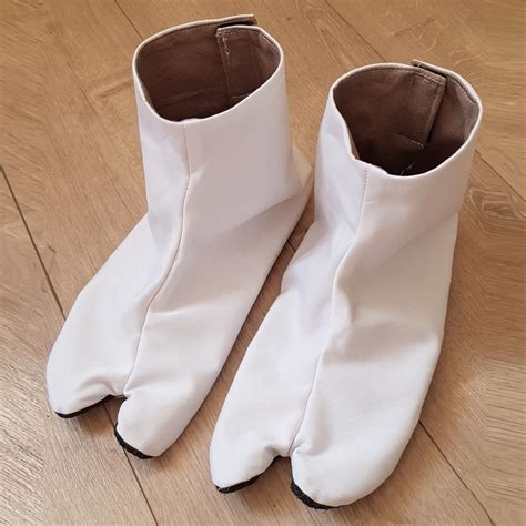 Japanese Samurai Aikido Iaido Tabi White Shoes With Hook and - Etsy ...