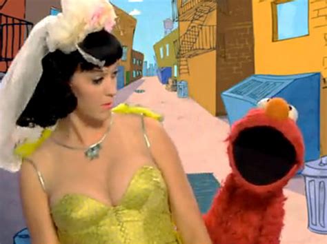 Katy Perry meets Elmo - The Mommy Files