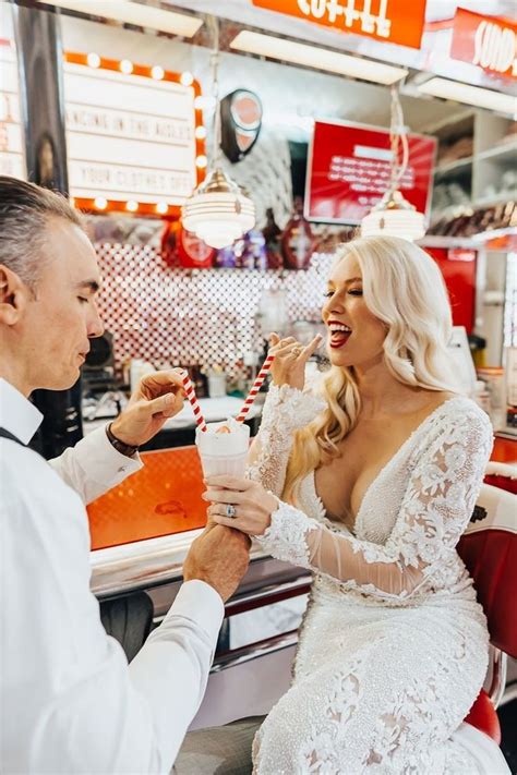 Retro diner wedding photoshoot, diner couple photoshoot, 50's diner ...