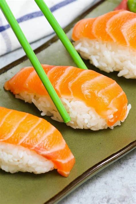 26 Delicious Salmon Sushi Recipes for Seafood Fans