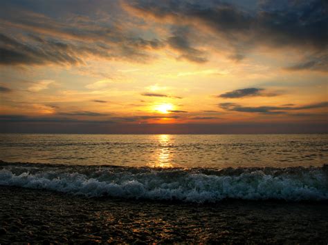 The 15 Best Beaches in Ohio in 2024 [Lake Erie & Inland Lakes]