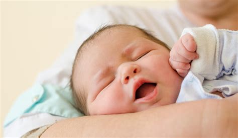 Новорожденный Ребенок — стоковые фотографии и другие картинки 2015 - iStock