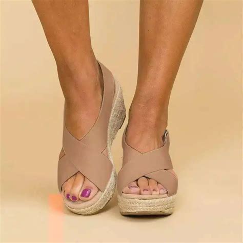 Женские босоножки на танкетке | AliExpress