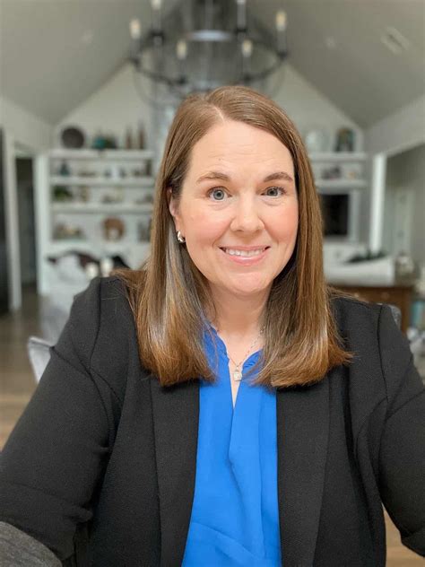 All About Jennifer Smith: Behind the Scenes of Grace Like Rain Blog