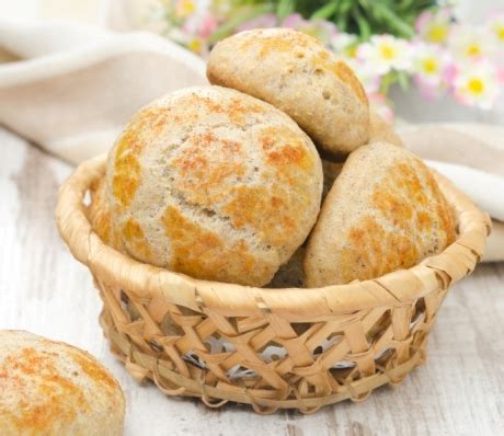 Булочка с сыром – калорийность, полезные свойства, пищевая ценность ...