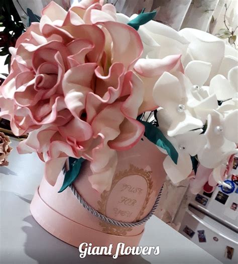 Giant flowers / Гигантские цветы / Тюмень 2024 | ВКонтакте
