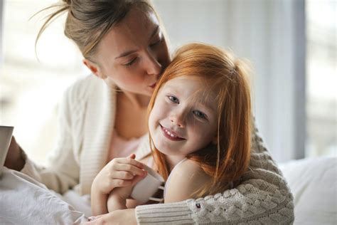 A conversation between mother and daughter.