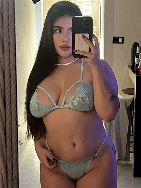 Ana Maria Giraldo - Este color es verde o azul??? O como lo ven ustedes