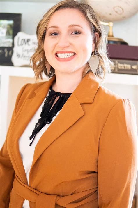 Alexis Black's Instagram, Twitter & Facebook on IDCrawl