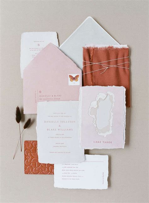 Every Type of Wedding Invitation Paper and Printing Style to Consider