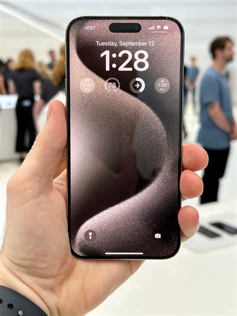 Early look at the iPhone 15 Pro Max's five best changes and the first ...