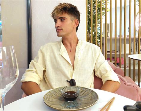 Juan Pablo Martinez – Medium