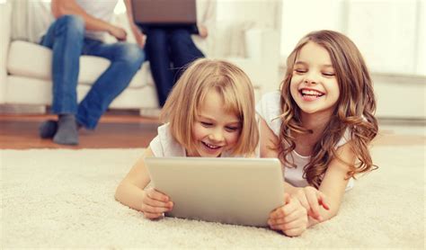 Kid‘s Videos! The Internet Is The New TV - And YouTube King!