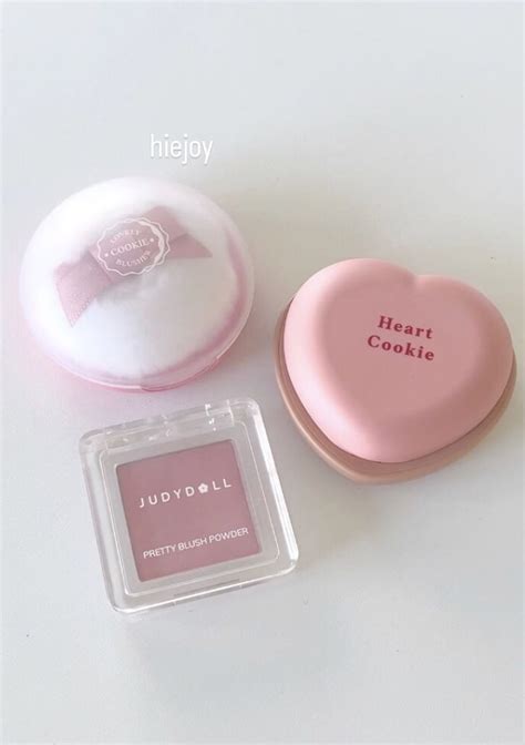 makeup • | Makeup essentials, Korean makeup, Trendy makeup