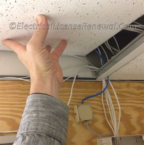 how to install electrical box in ceiling