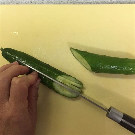 斬新！簡単！キュウリの千切り｜料理のレシピや作り方｜暮らしニスタ
