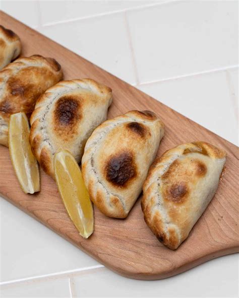 EMPANADAS TUCUMANAS - Cocineros Argentinos
