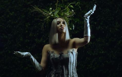 NIKI releases her debut album, ‘Moonchild’