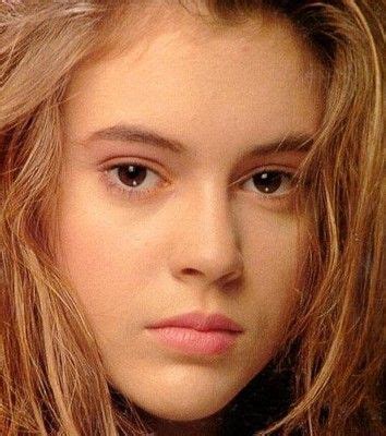 Alyssa Milano | Alyssa milano, Beautiful face, Star actress
