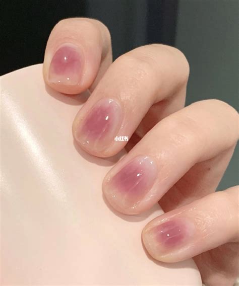 "Blush nails" are making a comeback: here's how to wear them