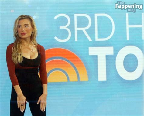 Tracy Anderson Displays Her Fit Body on Today Show (24 Photos