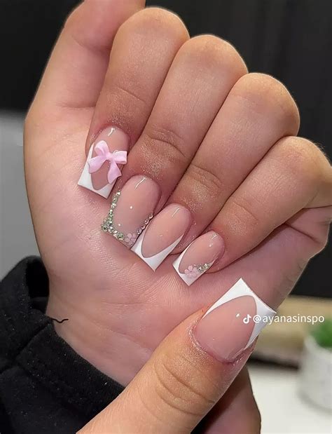 Nail Inspo Square Initial