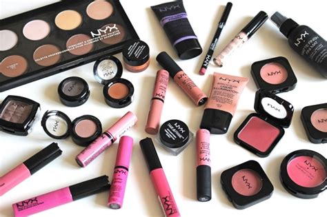 Пудра Nyx: финишные матирующие средства HD Finishing Powder, Mineral ...