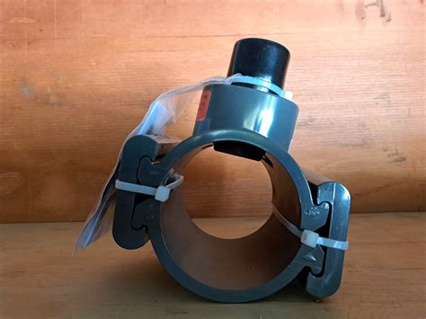 4" SCH80 PVC Clamp-on Saddle Signet Installation Fitting for Flow, pH