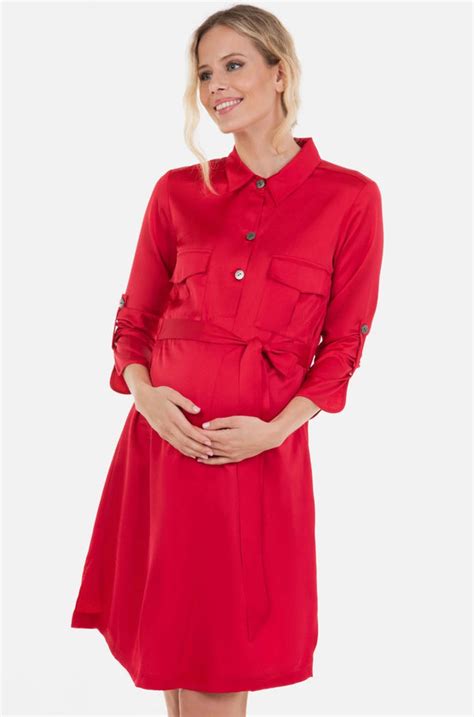 Червена сатенена рокля за бременни и кърмещи – soonMAMA