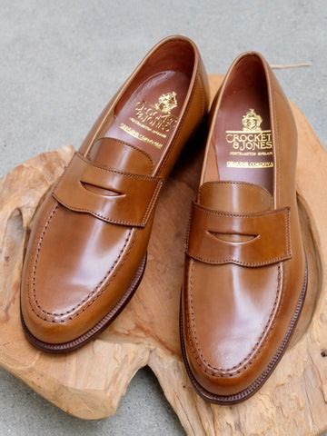 Crockett & Jones – Gentlemens Footwear