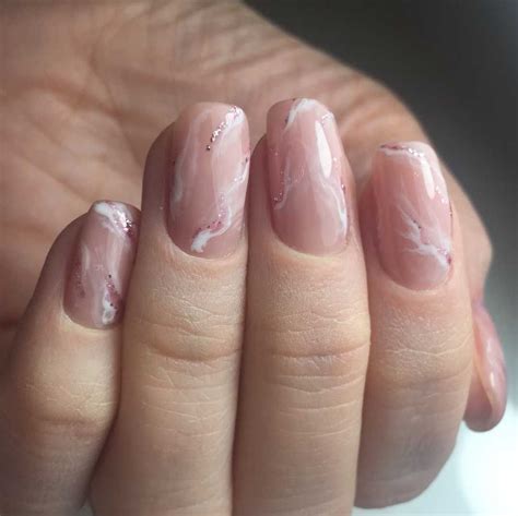 Мраморный маникюр гель лаком: техника выполнения, идеи | Minimal nails ...