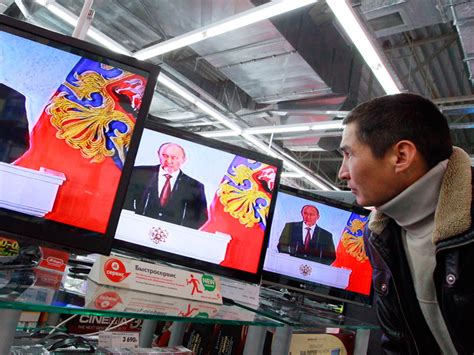NEWSru.com :: В онлайн-опросе журналиста кремлевского пула 70% ...