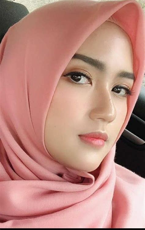 Pinterest | Wanita cantik, Jilbab cantik, Kecantikan