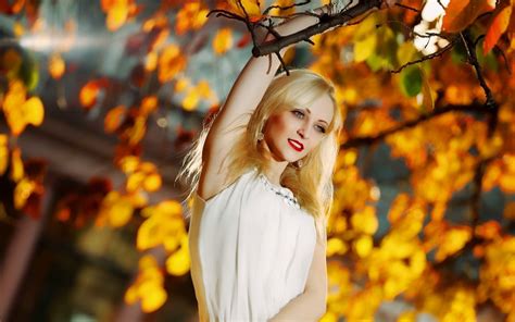 women blonde