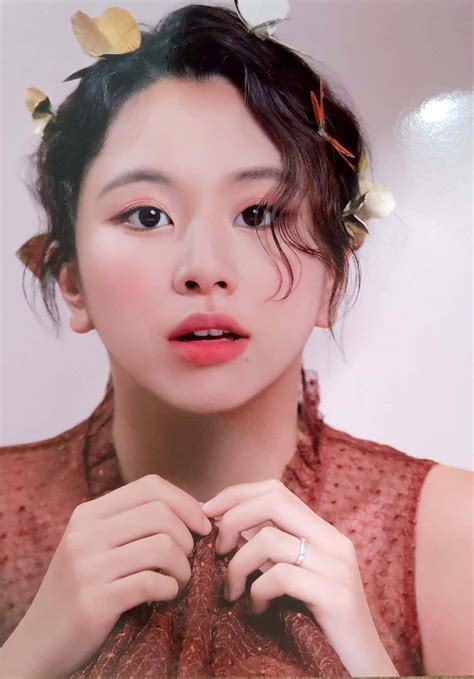 Pin on TWICE SEASON'S GREETINGS 2020 "ILLUSION"